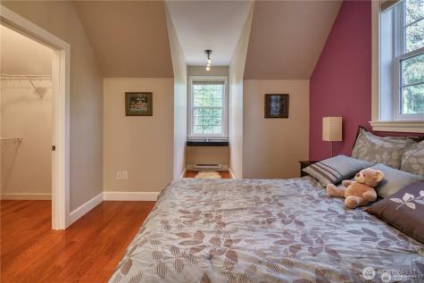 1427 Mckenzie Way Point Roberts WA 98281