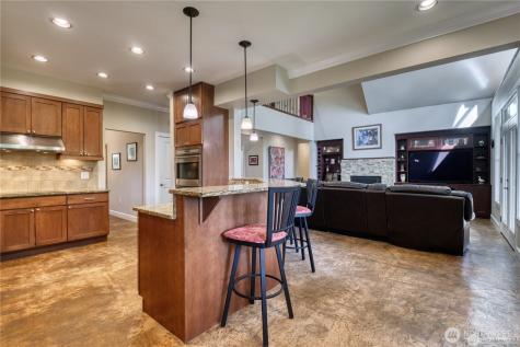 1427 Mckenzie Way Point Roberts WA 98281
