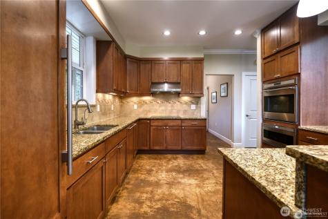1427 Mckenzie Way Point Roberts WA 98281