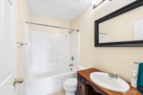1929 19th Avenue Ct SE Puyallup WA 98372