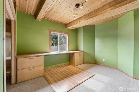 1929 19th Avenue Ct SE Puyallup WA 98372