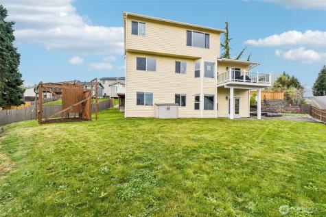 1929 19th Avenue Ct SE Puyallup WA 98372