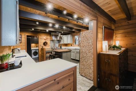 6350 Lariat Loop Bainbridge Island WA 98110