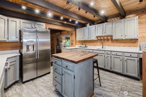 6350 Lariat Loop Bainbridge Island WA 98110