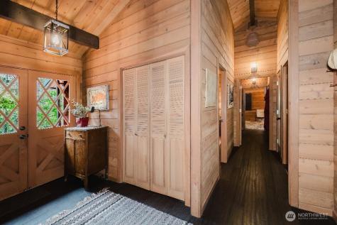 6350 Lariat Loop Bainbridge Island WA 98110