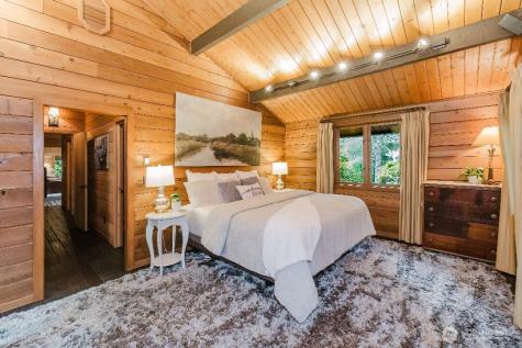 6350 Lariat Loop Bainbridge Island WA 98110