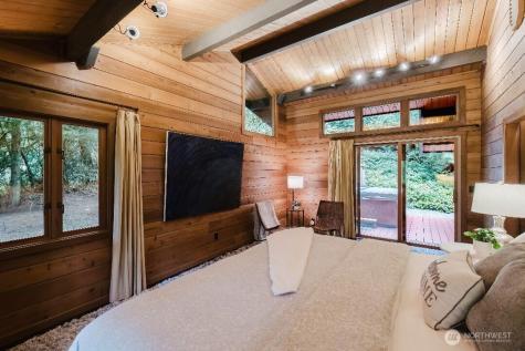 6350 Lariat Loop Bainbridge Island WA 98110
