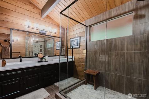 6350 Lariat Loop Bainbridge Island WA 98110
