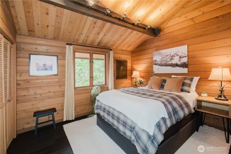 6350 Lariat Loop Bainbridge Island WA 98110