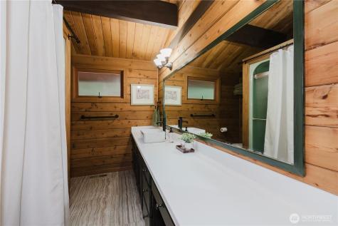 6350 Lariat Loop Bainbridge Island WA 98110