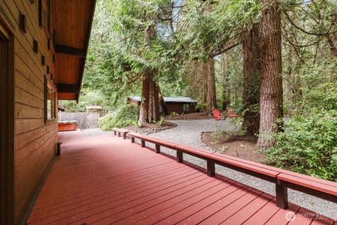6350 Lariat Loop Bainbridge Island WA 98110