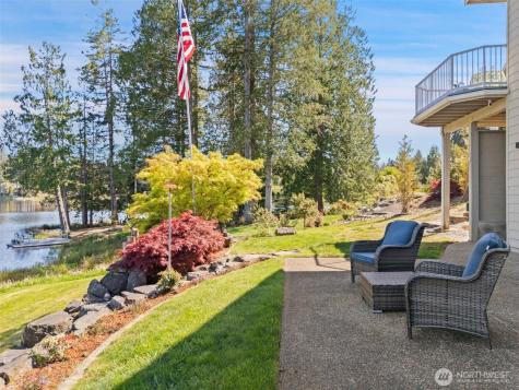 260 E Westlake Drive N Allyn WA 98524