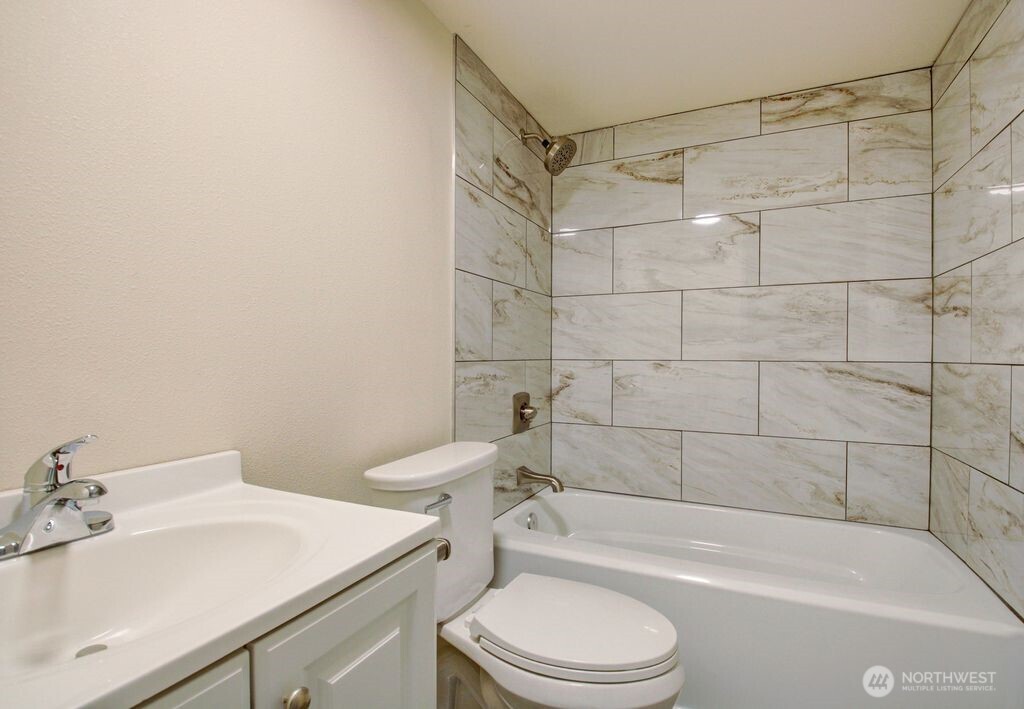 24919 Hoehn Road Sedro Woolley WA 98284