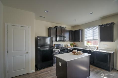 18936 112th Avenue Court E Puyallup WA 98374