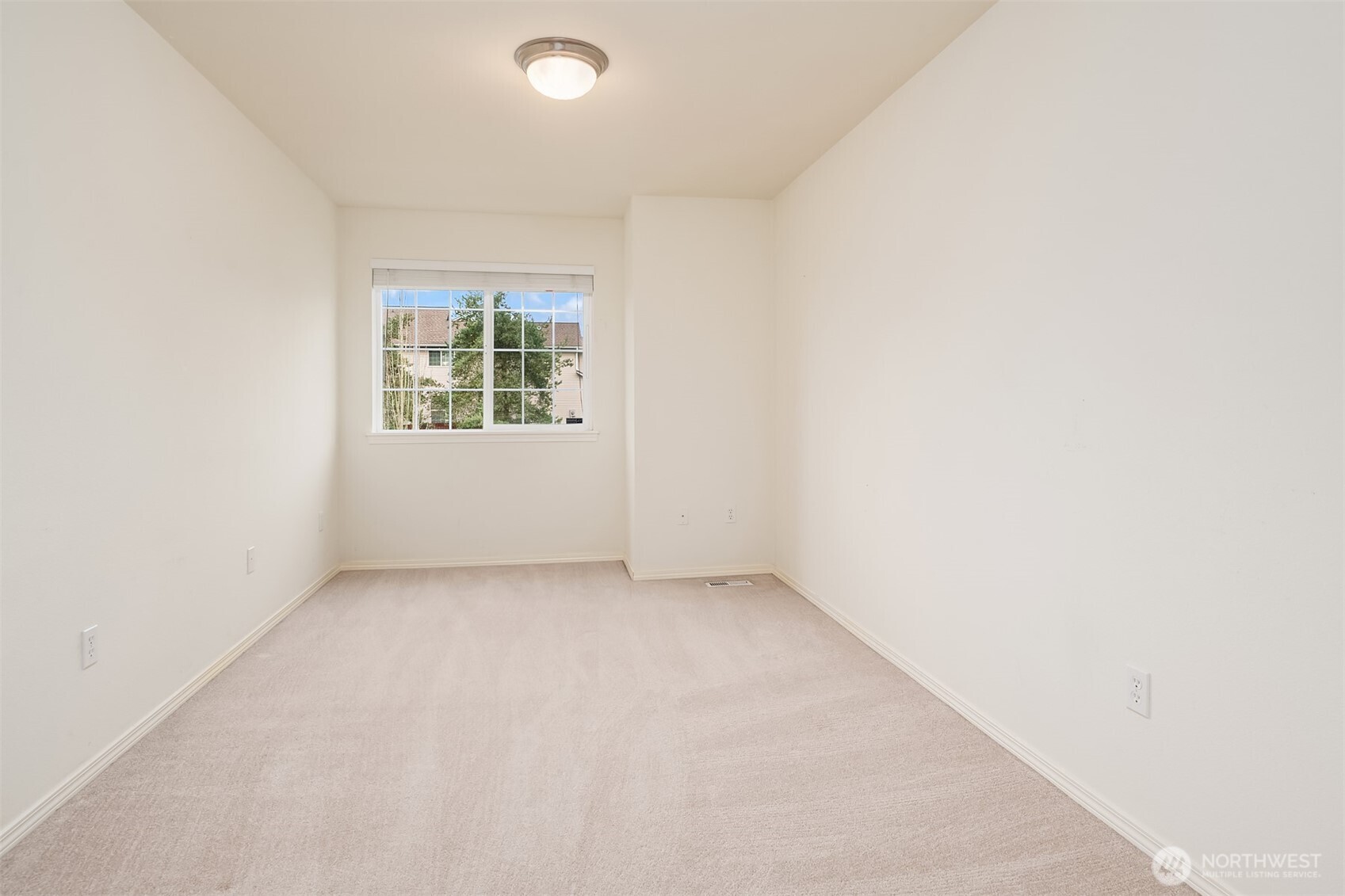 2104 151st Place SW Lynnwood WA 98087