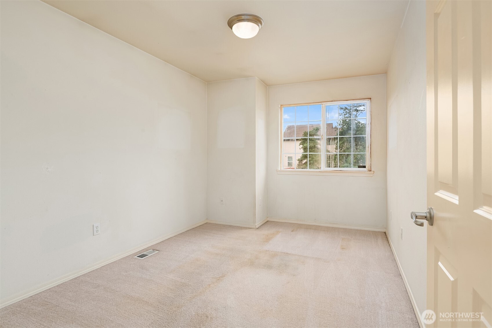 2104 151st Place SW Lynnwood WA 98087