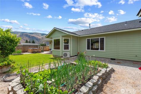1010 Crest Loop Entiat WA 98822