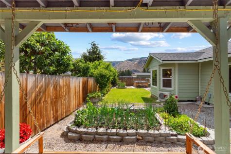 1010 Crest Loop Entiat WA 98822