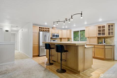 20210 107th Avenue NE Bothell WA 98011
