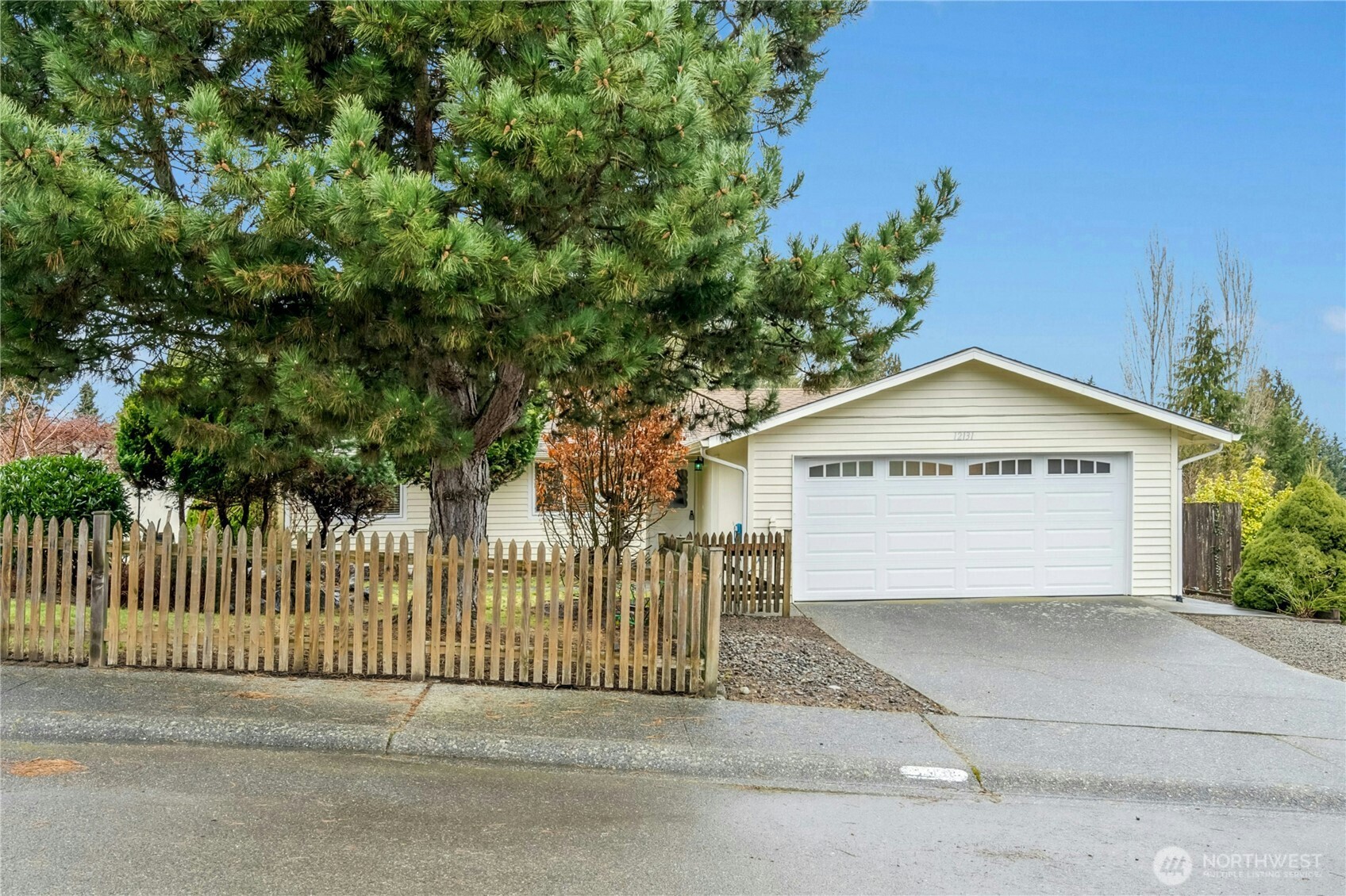 12131 47th Drive SE Everett WA 98208