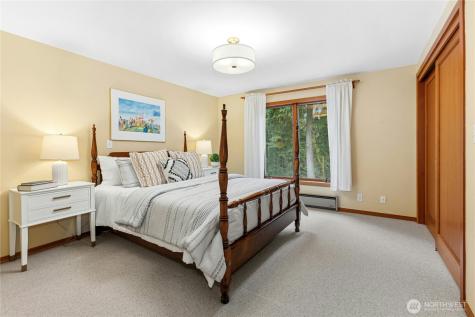 10235 Battle Point Drive NE Bainbridge Island WA 98110