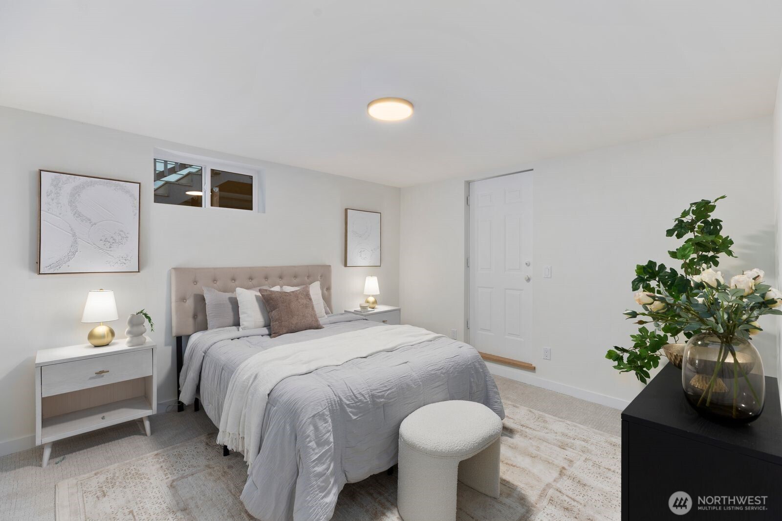 8216 Interlake Avenue N Seattle WA 98103