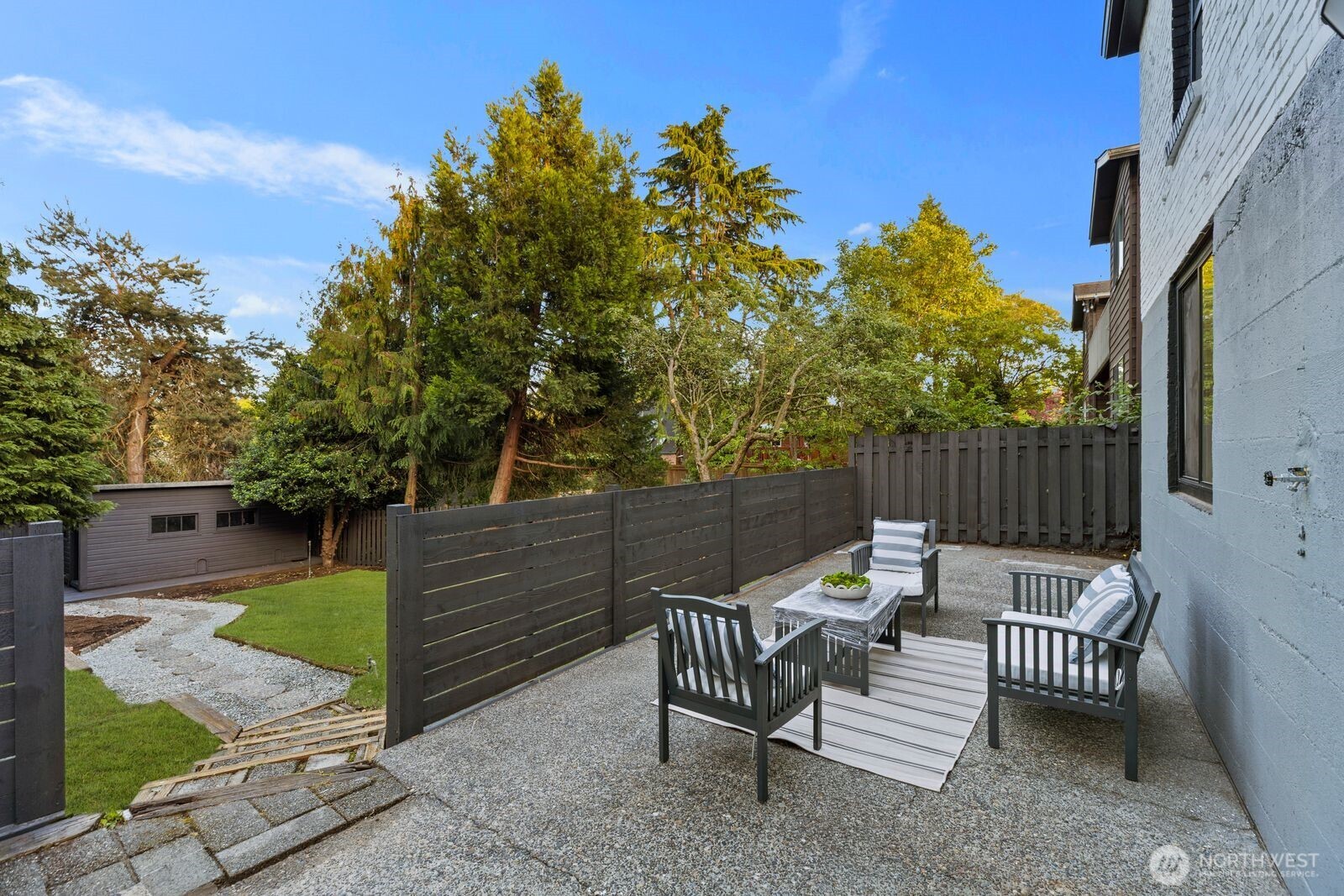 8216 Interlake Avenue N Seattle WA 98103