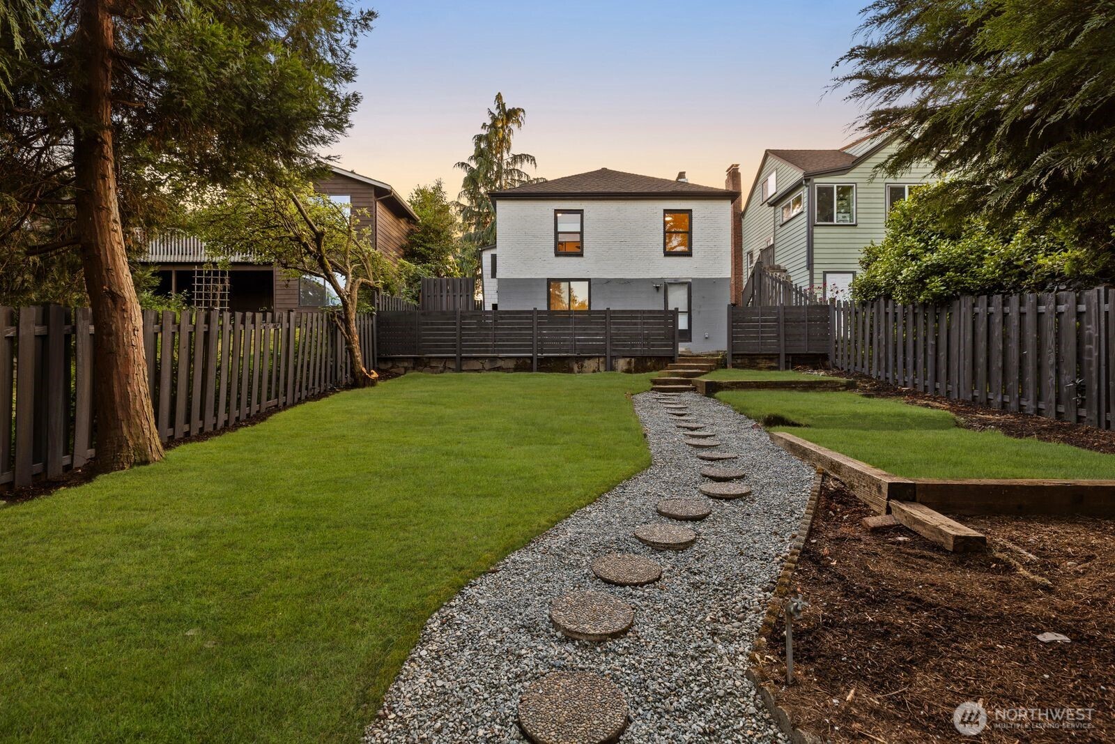 8216 Interlake Avenue N Seattle WA 98103