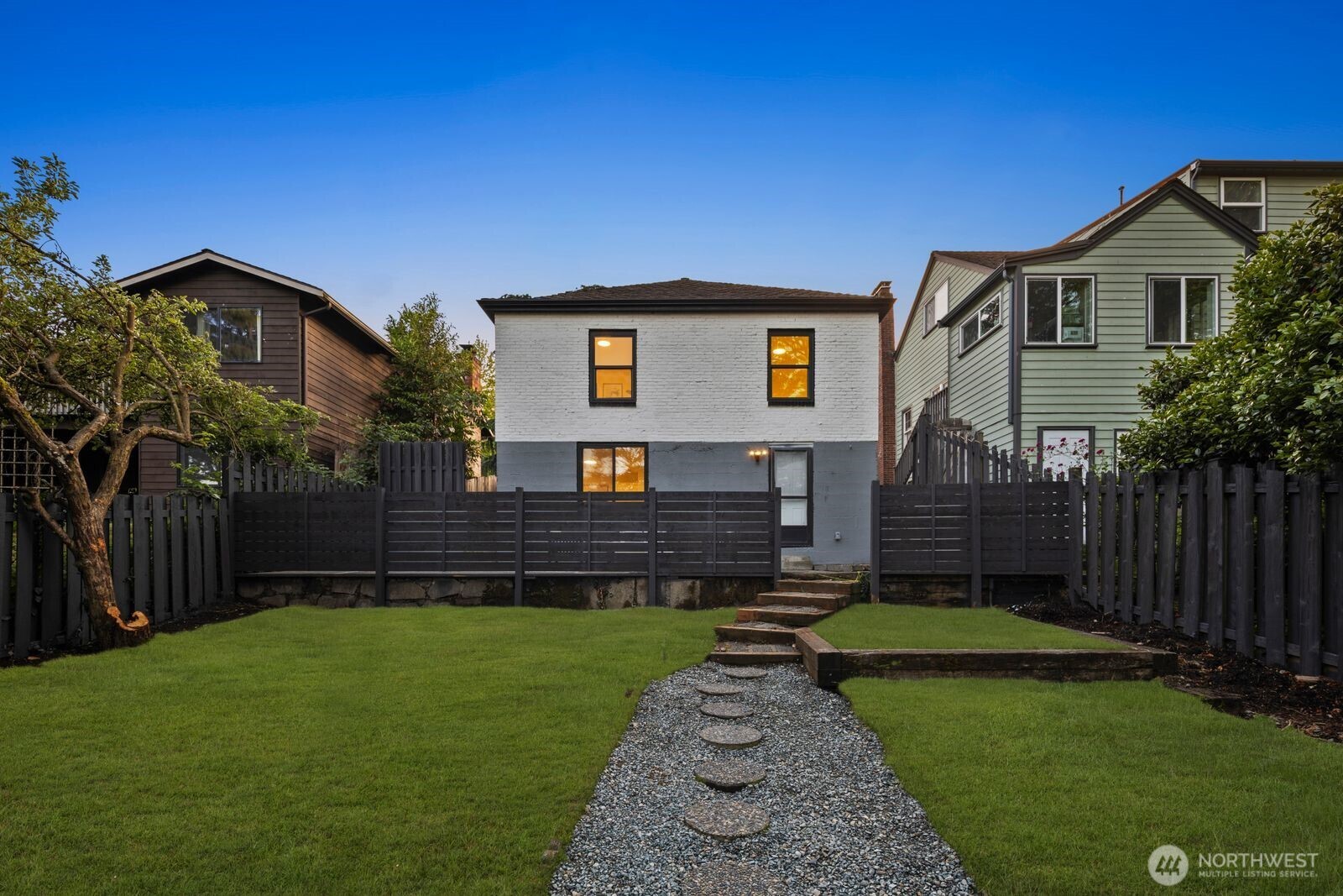8216 Interlake Avenue N Seattle WA 98103