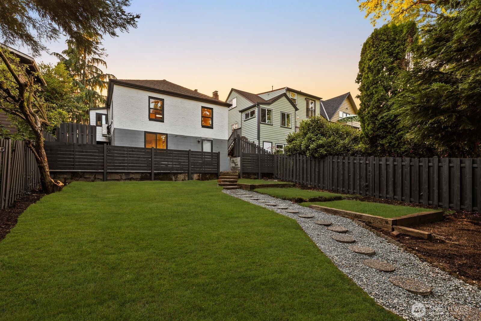 8216 Interlake Avenue N Seattle WA 98103