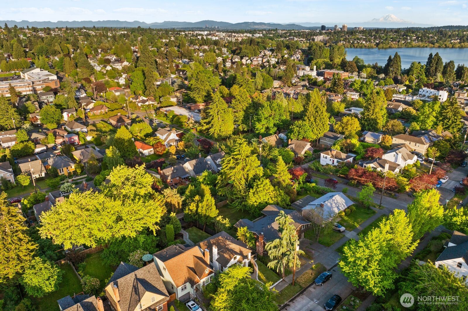 8216 Interlake Avenue N Seattle WA 98103