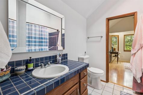 5730 Garden Lane NW Olympia WA 98502