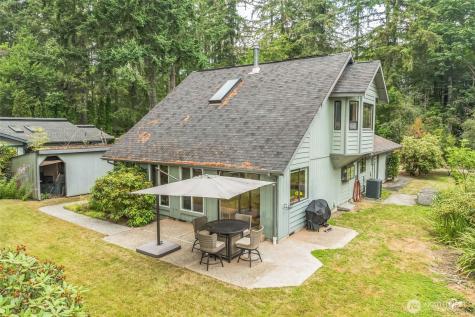 5730 Garden Lane NW Olympia WA 98502
