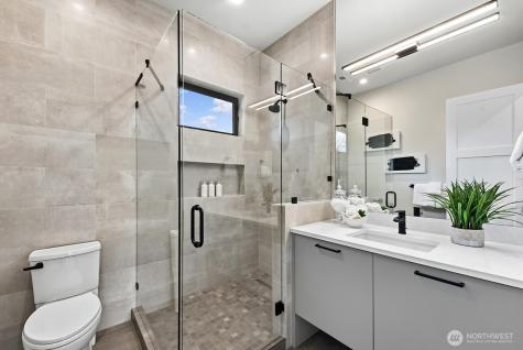 1028 163rd Avenue SE Bellevue WA 98008