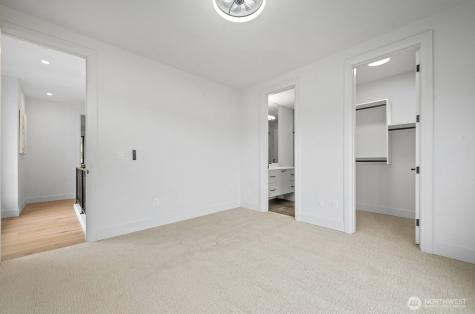 1028 163rd Avenue SE Bellevue WA 98008