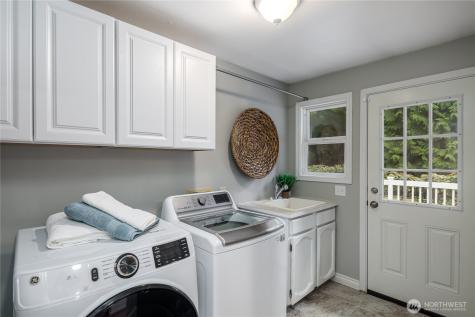 703 245th Place NE Sammamish WA 98074