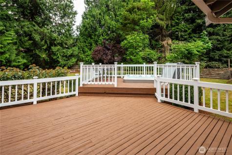 703 245th Place NE Sammamish WA 98074