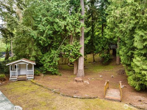 703 245th Place NE Sammamish WA 98074