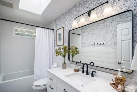 703 245th Place NE Sammamish WA 98074