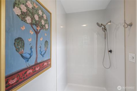 703 245th Place NE Sammamish WA 98074