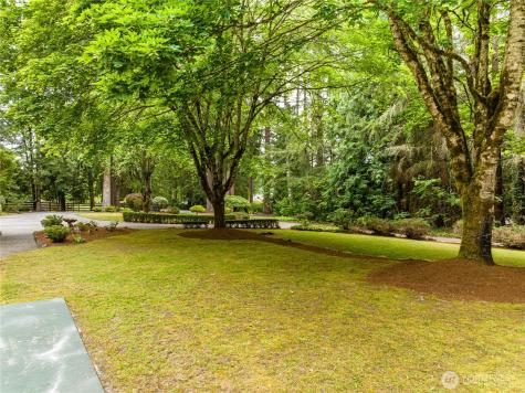 703 245th Place NE Sammamish WA 98074