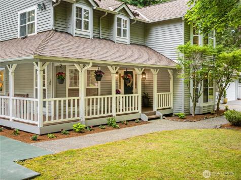 703 245th Place NE Sammamish WA 98074