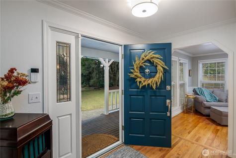 703 245th Place NE Sammamish WA 98074