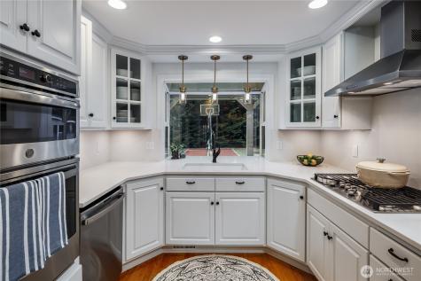 703 245th Place NE Sammamish WA 98074