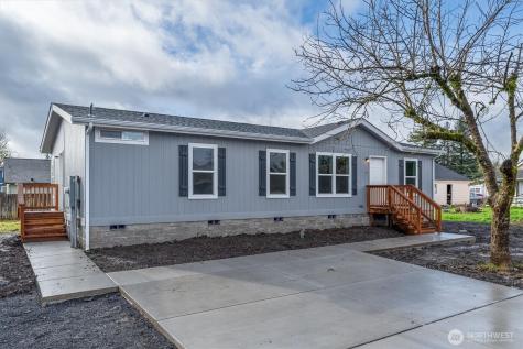 601 Helton Street Castle Rock WA 98611