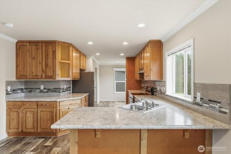 601 Helton Street Castle Rock WA 98611