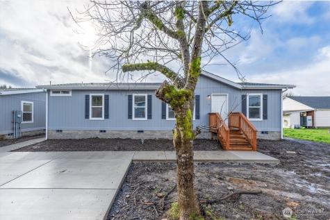 601 Helton Street Castle Rock WA 98611