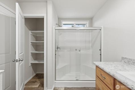 601 Helton Street Castle Rock WA 98611
