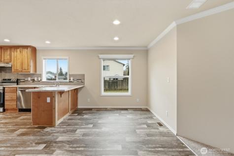 601 Helton Street Castle Rock WA 98611