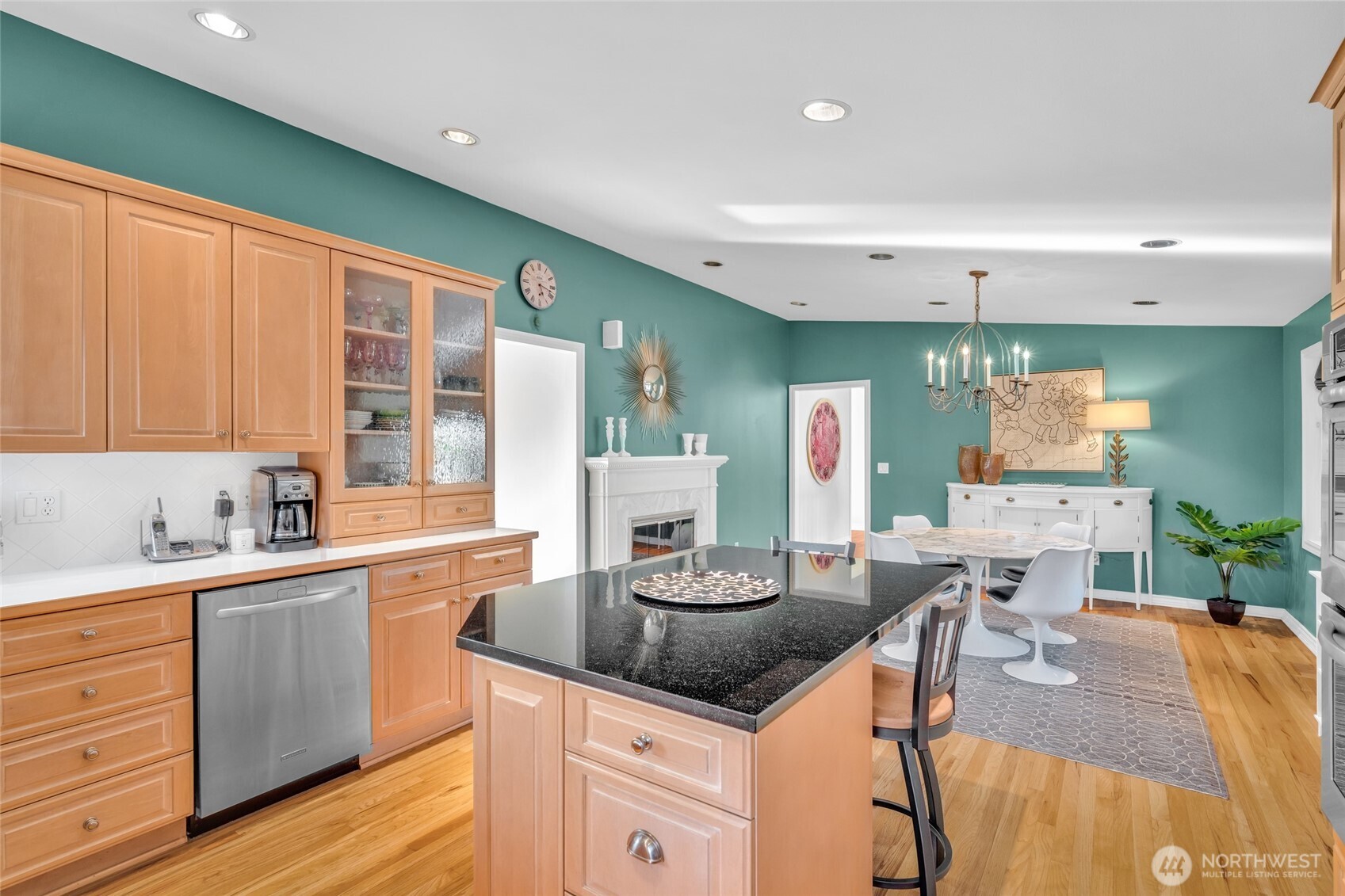 6749 82nd Avenue SE Mercer Island WA 98040